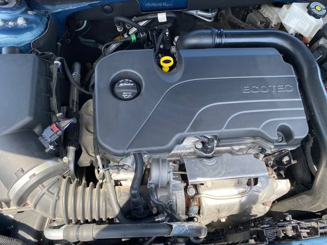 Certified 2025 Chevrolet Malibu RS FWD image 20
