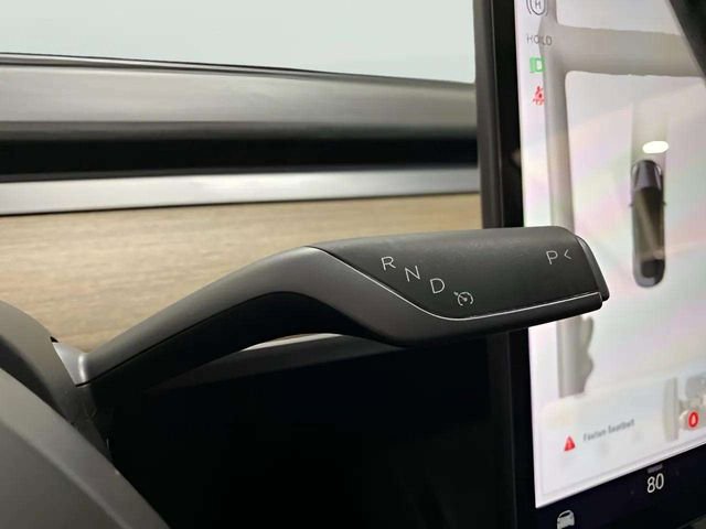 Used 2023 Tesla Model 3 Standard Range image 34