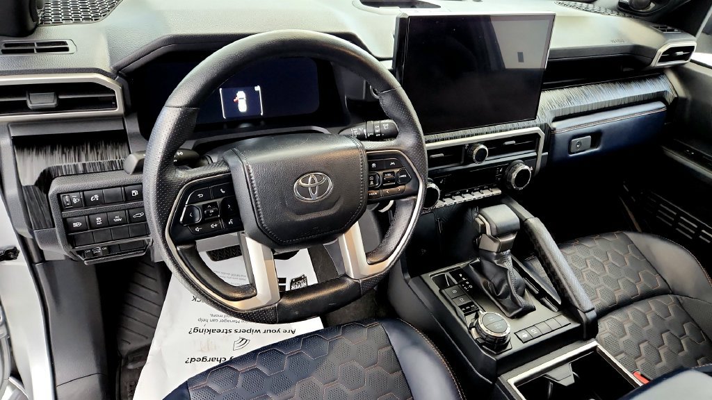 Certified 2025 Toyota 4Runner Platinum AWD/4WD image 23