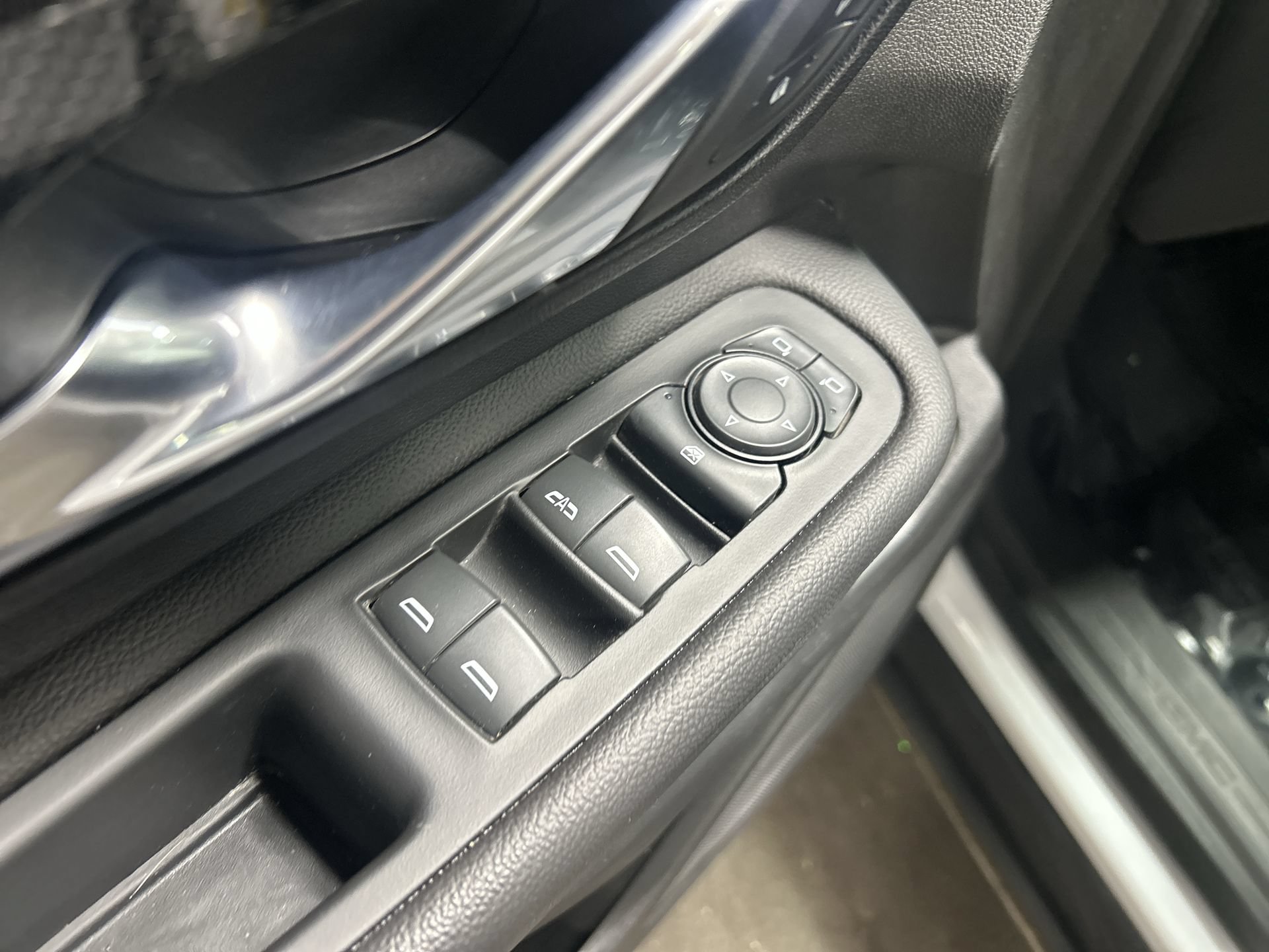 Used 2022 GMC Terrain AT4 AWD/4WD image 24
