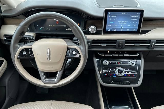 Used 2022 Lincoln Corsair Reserve w/ Equipment Group 201A image 12