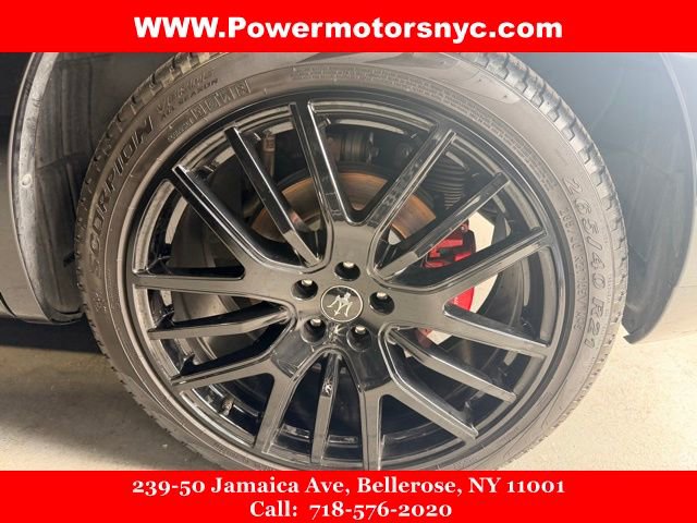 Used 2022 Maserati Levante GT image 11