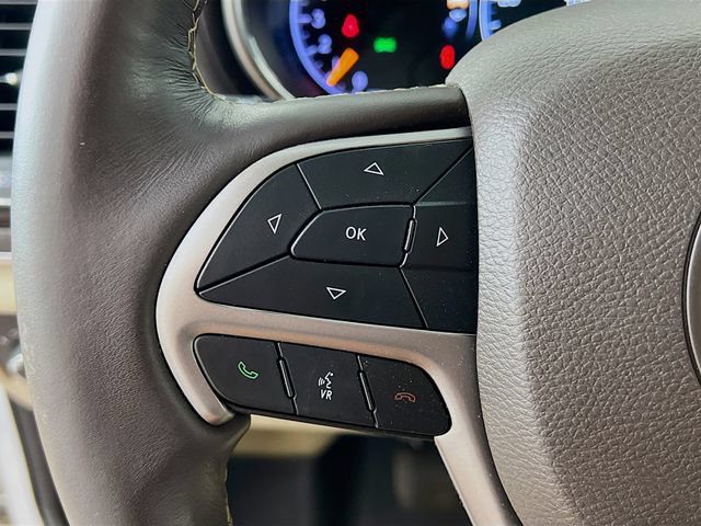 Used 2021 Jeep Grand Cherokee Overland AWD/4WD image 13
