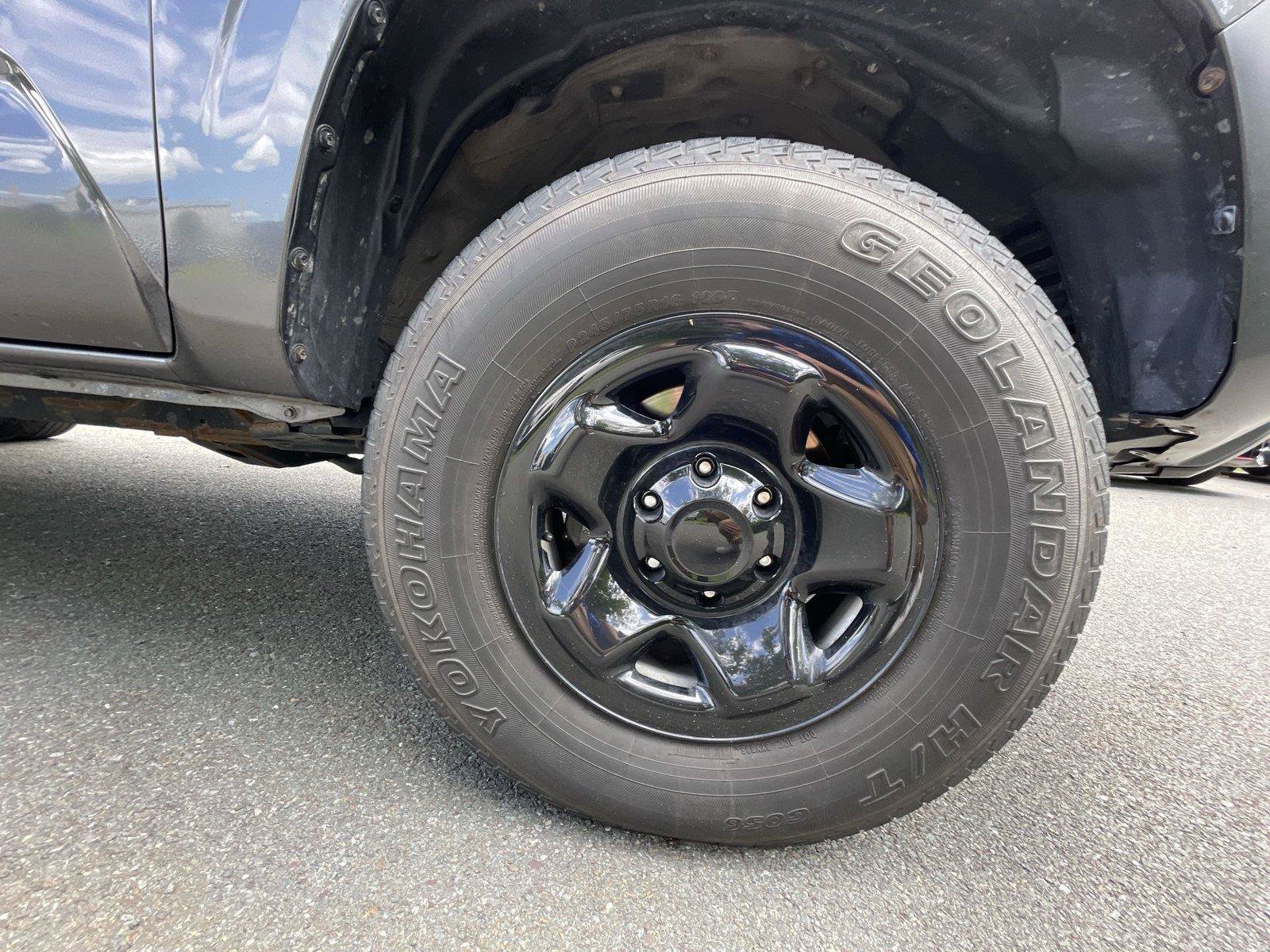Used 2021 Toyota Tacoma SR AWD/4WD image 10