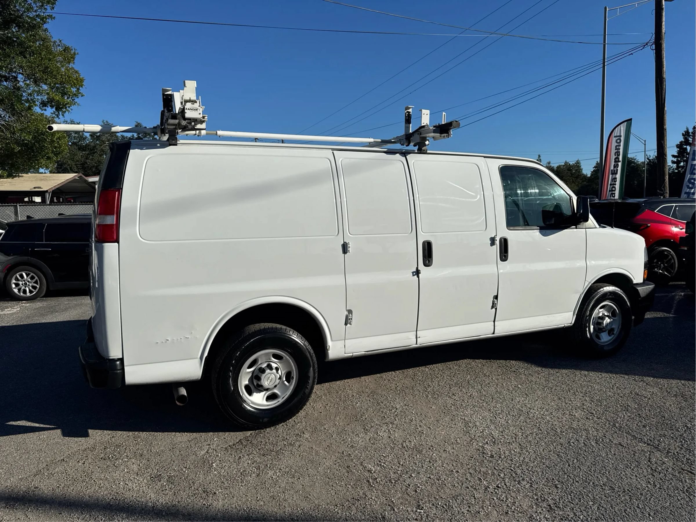 Used 2020 Chevrolet Express 2500 w/ Driver Convenience Package RWD image 9