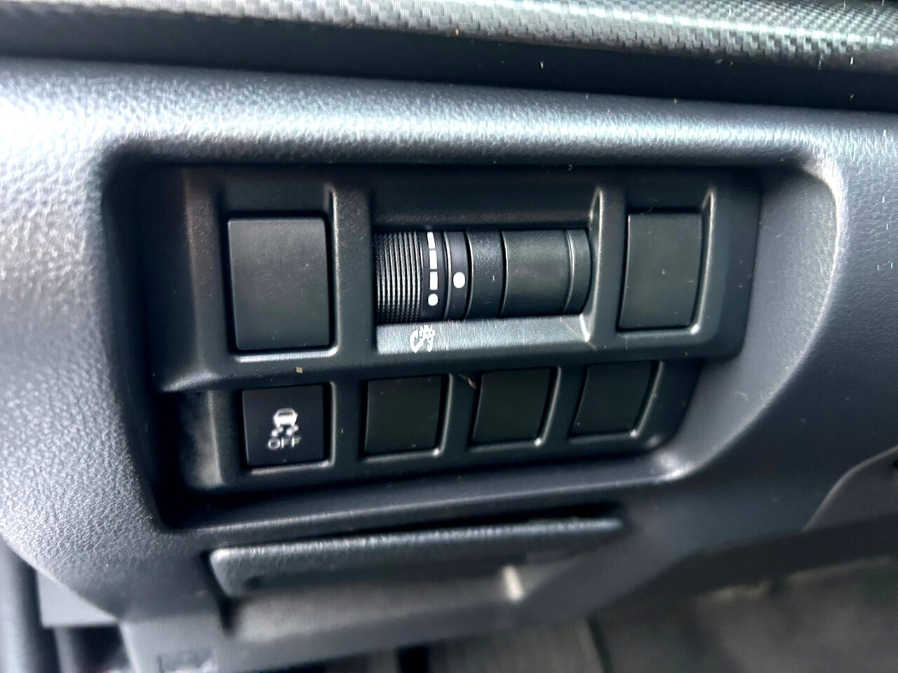 Used 2018 Subaru Crosstrek 2.0i Premium image 11