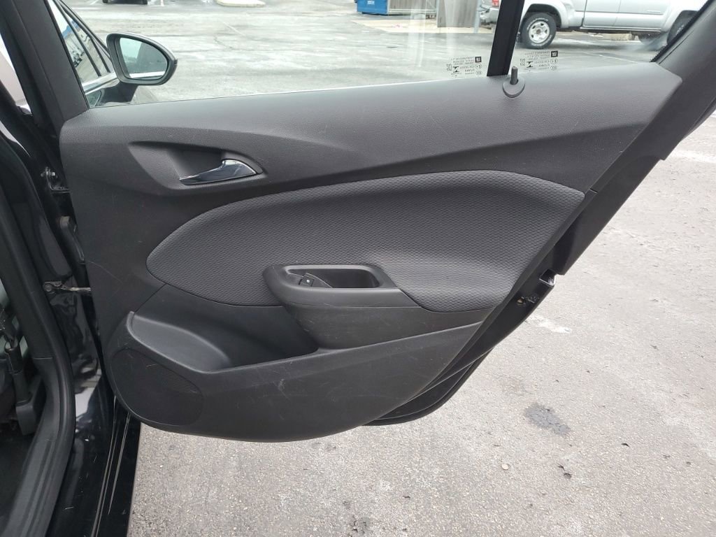 Used 2019 Chevrolet Cruze LT w/ Convenience Package image 27