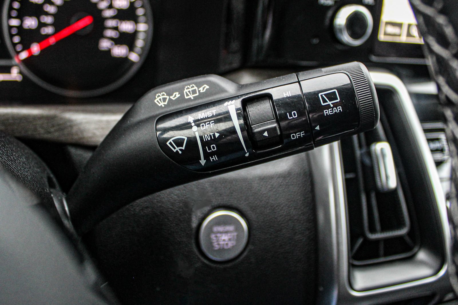 Used 2023 Kia Sorento EX FWD image 28