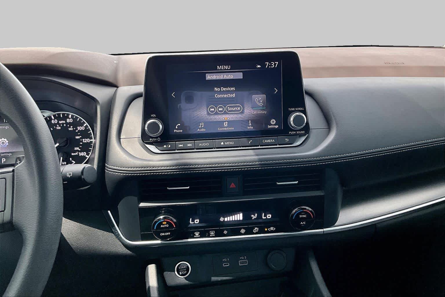 Used 2023 Nissan Rogue SV FWD image 7