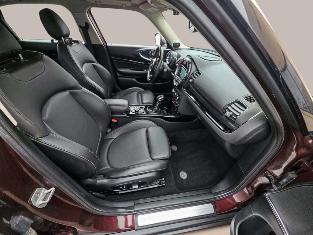Used 2019 MINI Cooper Clubman S w/ Premium Package image 9