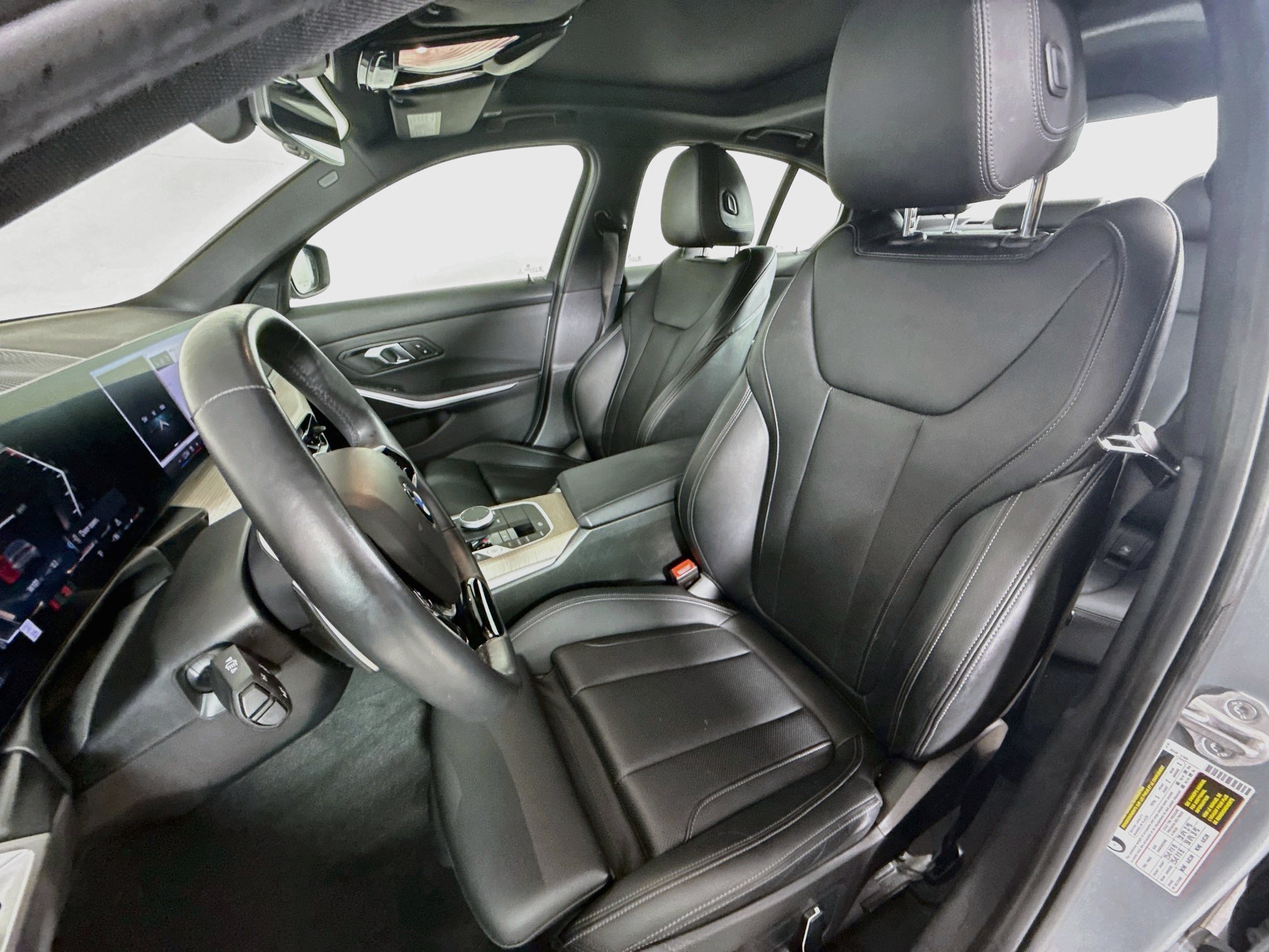 Used 2025 BMW 330i Sedan RWD image 26