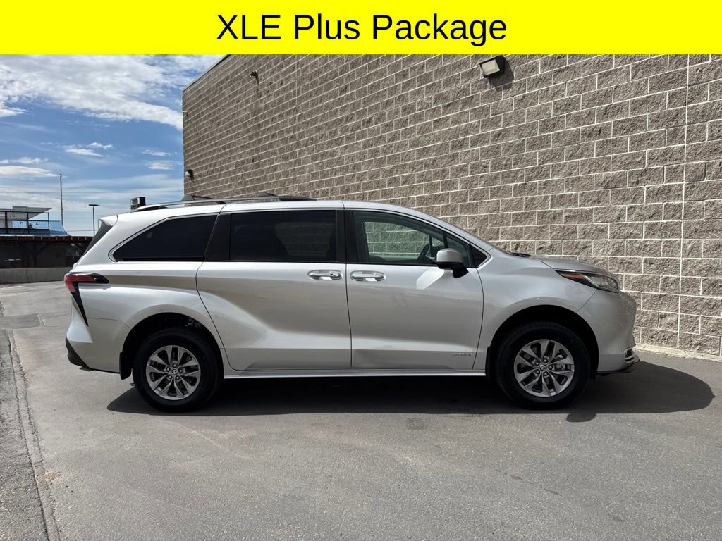 Used 2021 Toyota Sienna XLE w/ XLE Plus Package AWD/4WD image 6