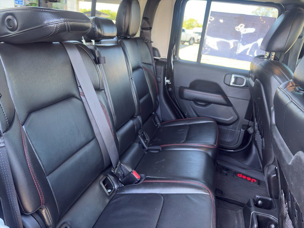 Used 2022 Jeep Gladiator Rubicon w/ LED Lighting Group AWD/4WD image 26