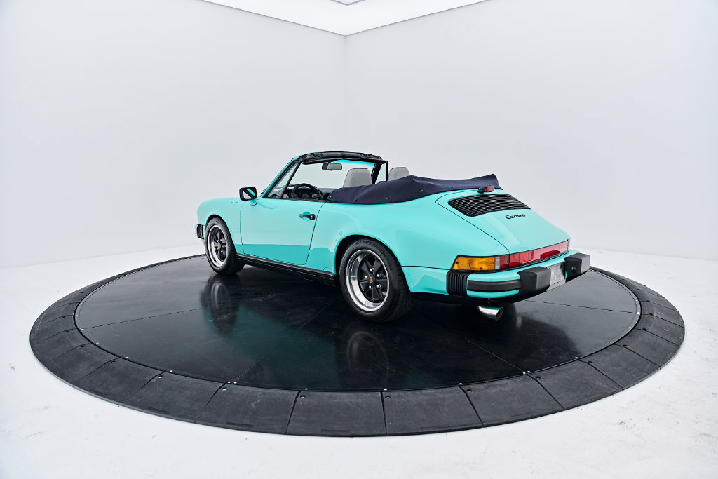 Used 1988 Porsche 911 Carrera RWD image 14