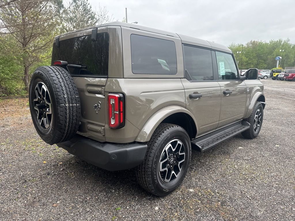 New 2026 Ford Bronco Outer Banks AWD/4WD image 8