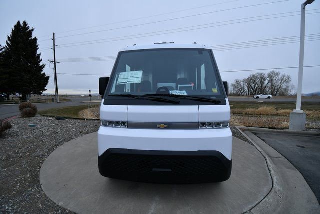 New 2025 Chevrolet Brightdrop 400 w/ Power Door Package image 7