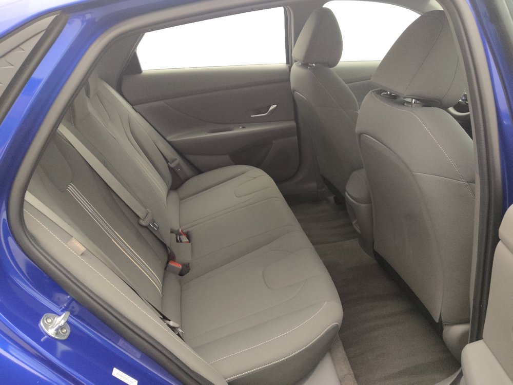 Used 2024 Hyundai Elantra SEL FWD image 19