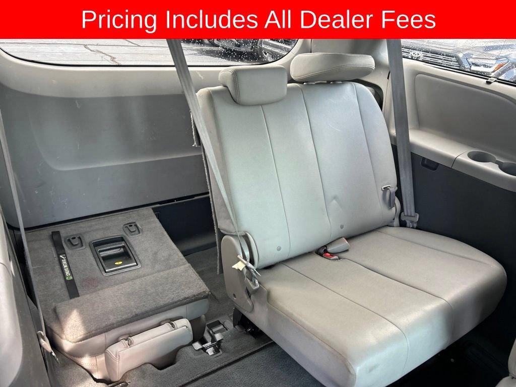 Used 2020 Toyota Sienna XLE FWD image 21
