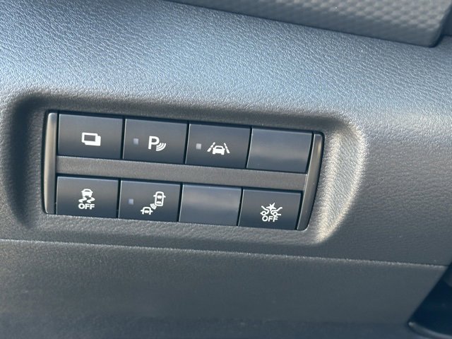 Certified 2021 Nissan Kicks S image 22