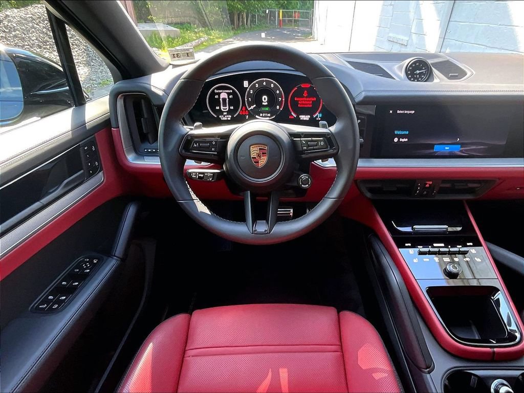 Certified 2026 Porsche Cayenne E-Hybrid Coupe AWD/4WD image 11
