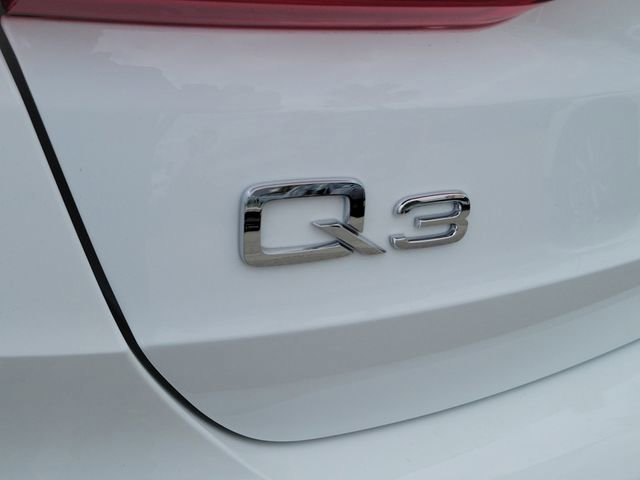 Used 2023 Audi Q3 2.0T Premium AWD/4WD image 23