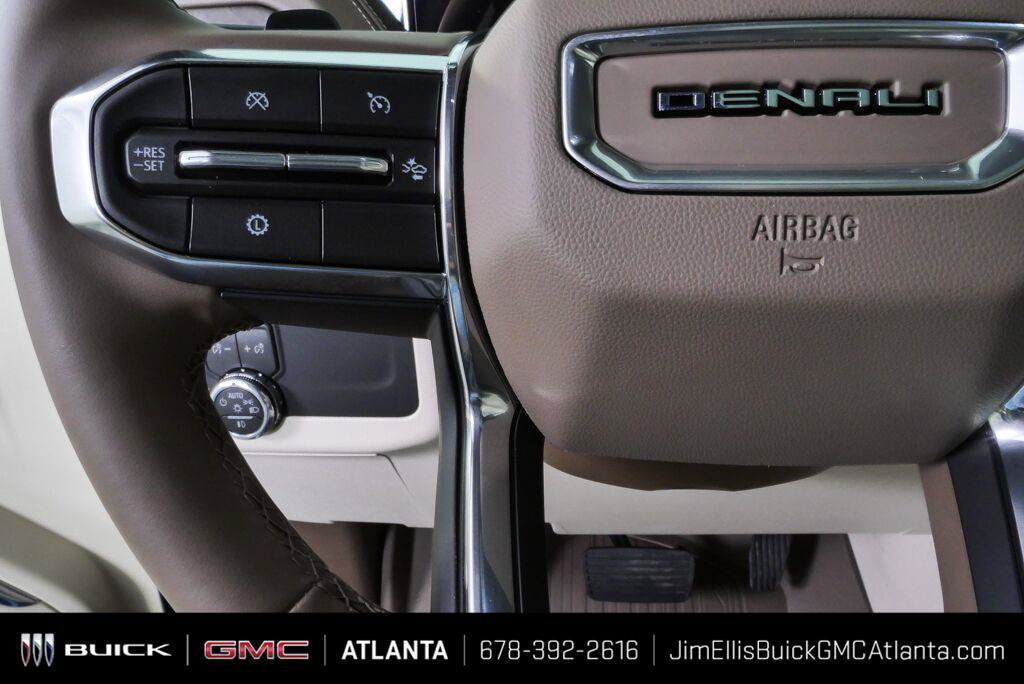 New 2026 GMC Yukon XL Denali w/ Sun & Power Step Package AWD/4WD image 20