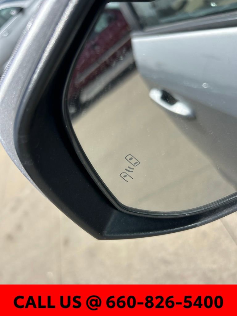 Used 2025 Toyota RAV4 XLE AWD/4WD image 11