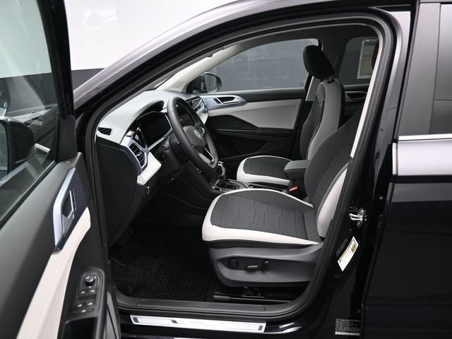 New 2026 Volkswagen Taos SE AWD/4WD image 9