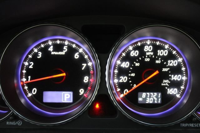 Used 2010 INFINITI M35 w/ Technology Pkg RWD image 14