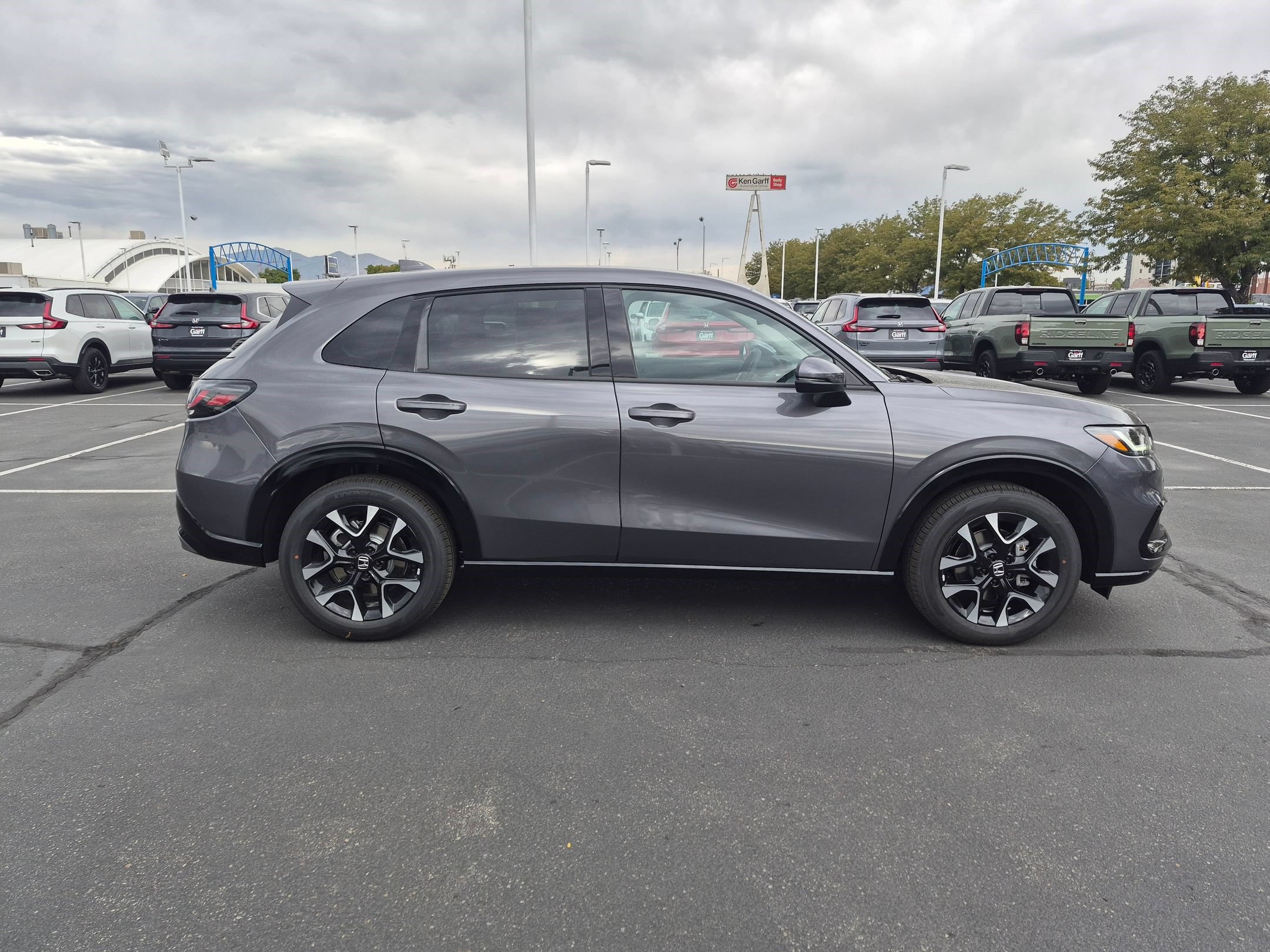New 2027 Honda HR-V EX-L image 2