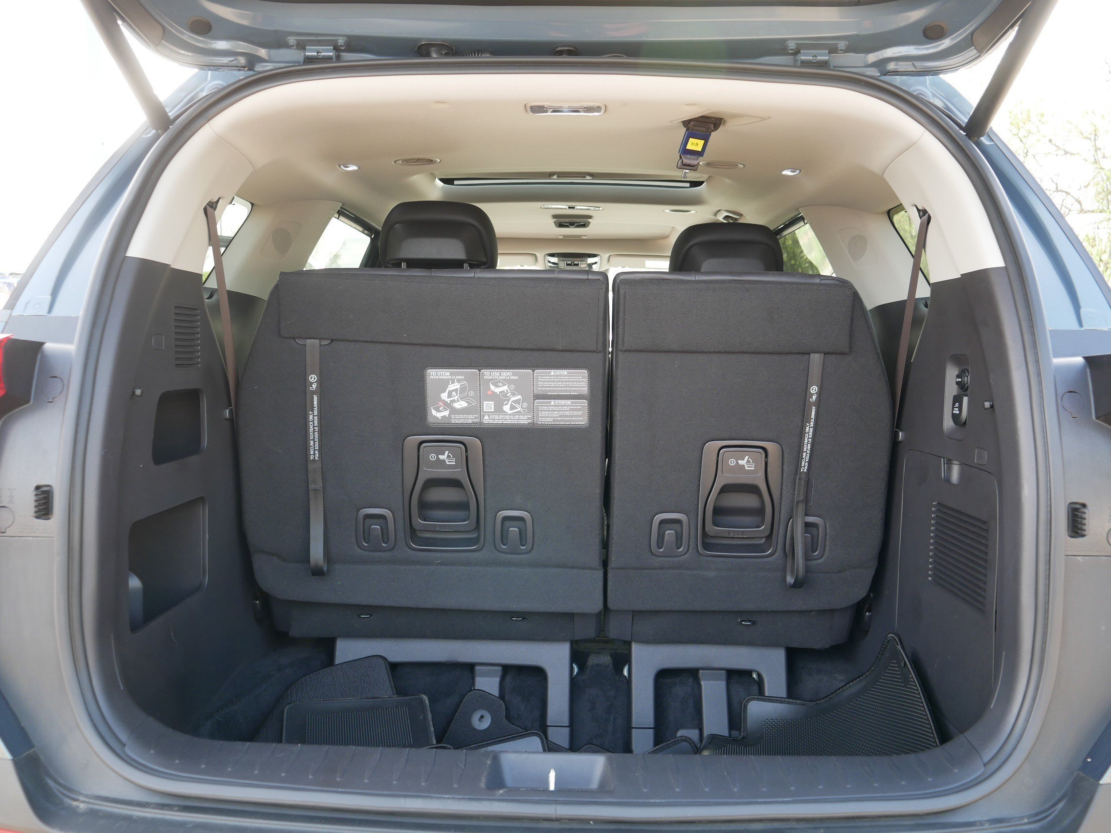 Certified 2025 Kia Carnival SX Prestige FWD image 18