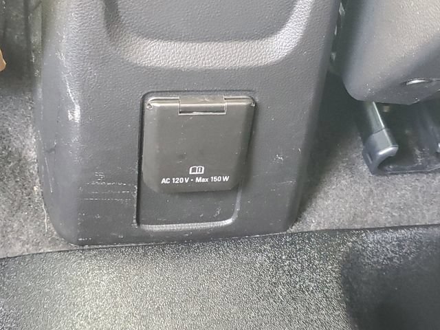 Certified 2017 Buick Encore Essence FWD image 10