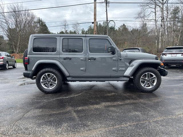 Used 2018 Jeep Wrangler Unlimited Sahara AWD/4WD image 8