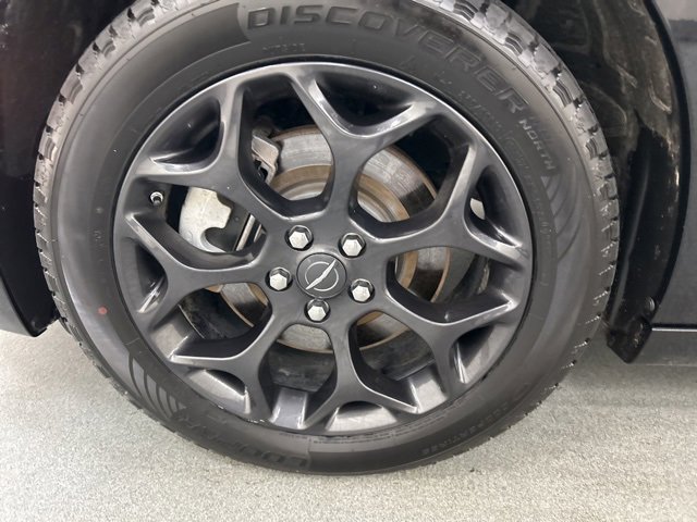 Used 2023 Chrysler 300 Touring L w/ Popular Equipment Group image 29