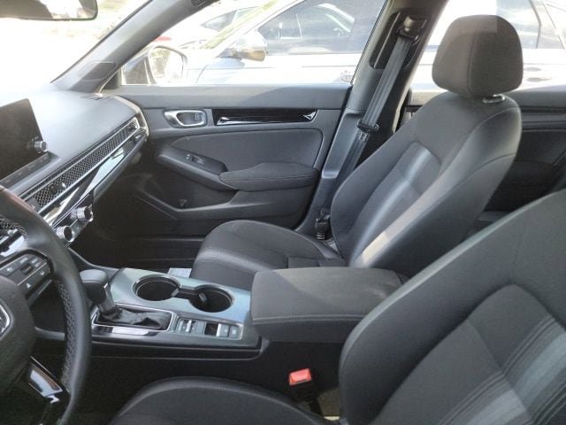 Used 2025 Honda Civic Sport image 12