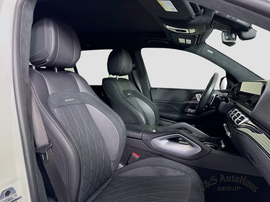 Used 2024 Mercedes-Benz GLS 63 AMG 4MATIC image 36