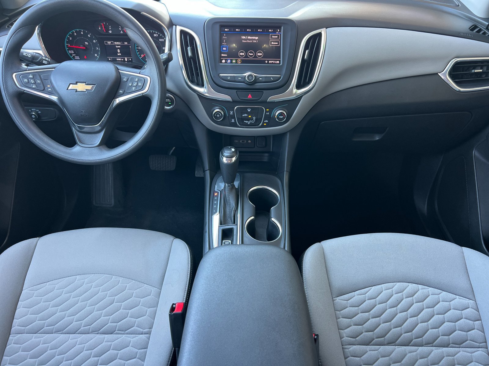 Used 2020 Chevrolet Equinox LS w/ LS Convenience Package FWD image 13