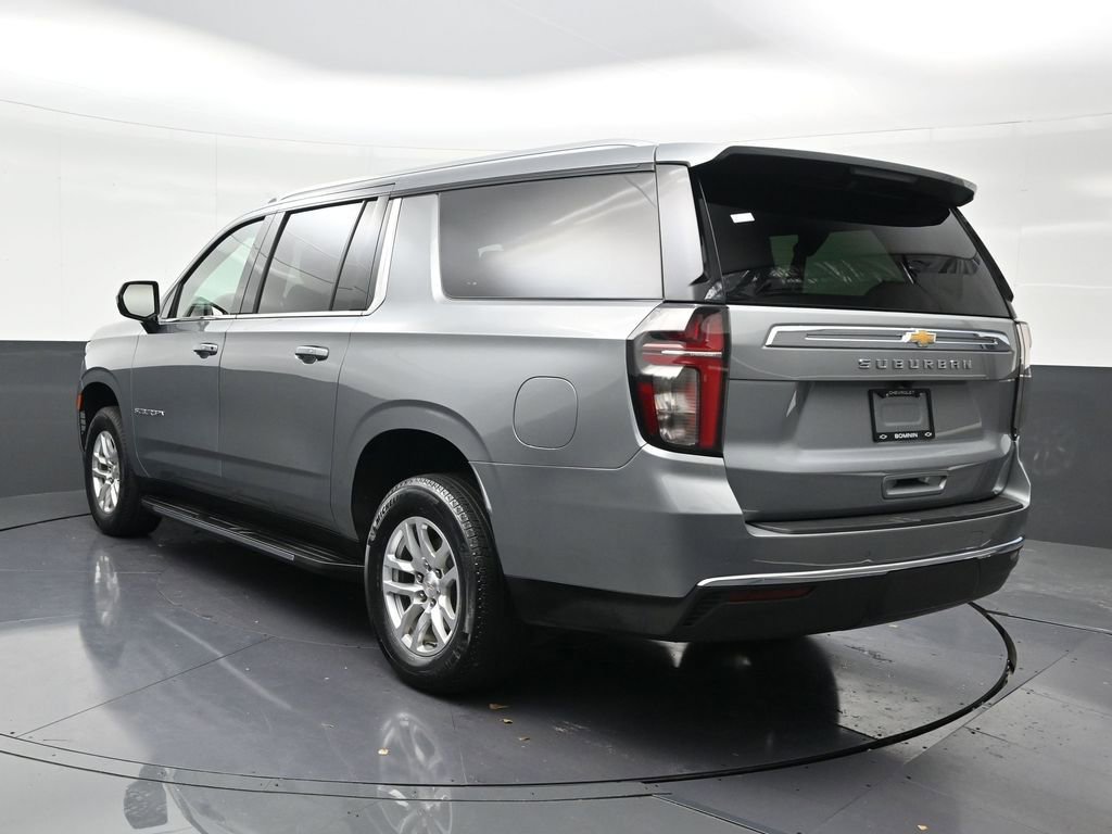 Used 2023 Chevrolet Suburban LS image 3