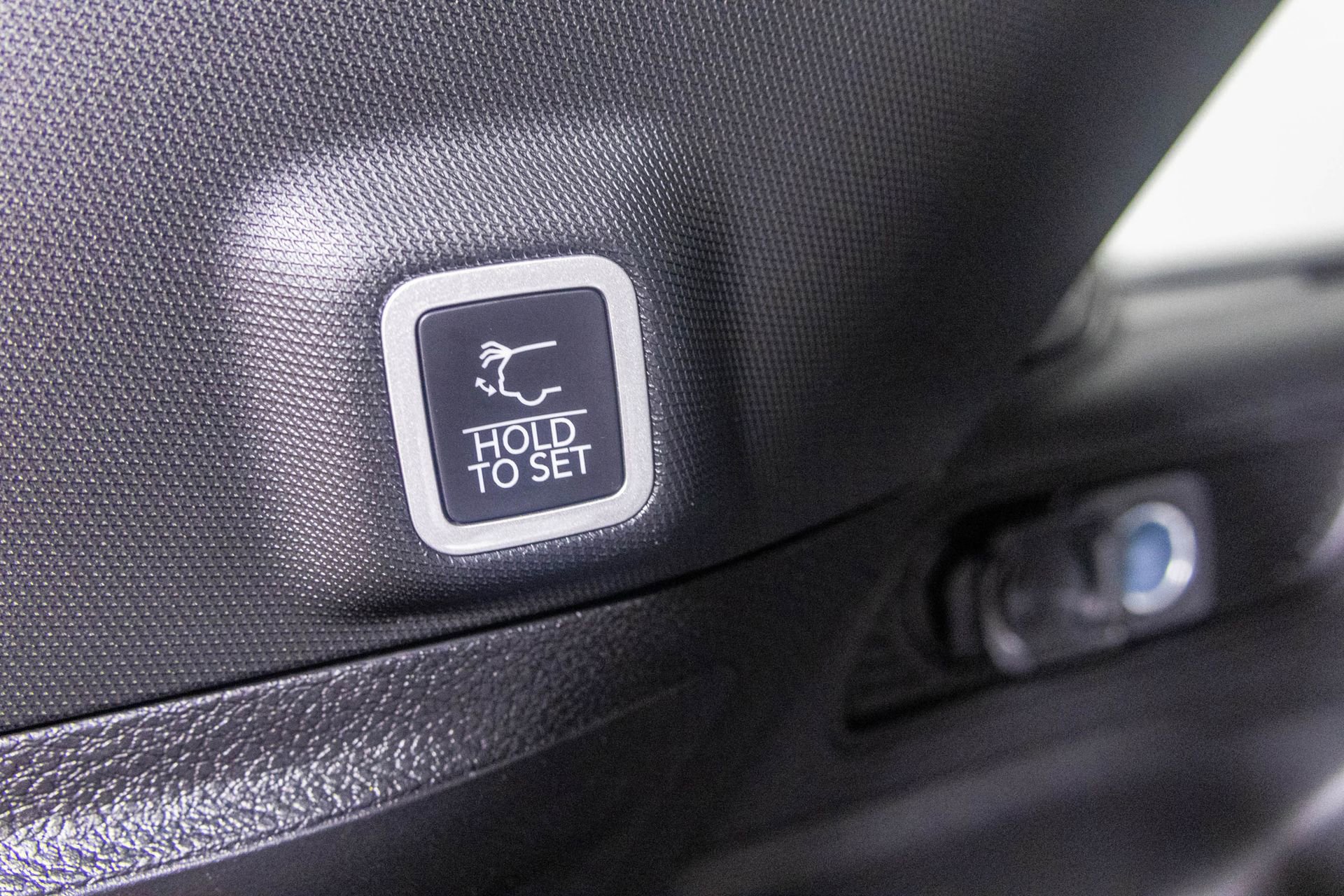 New 2025 Jeep Grand Cherokee Limited image 35