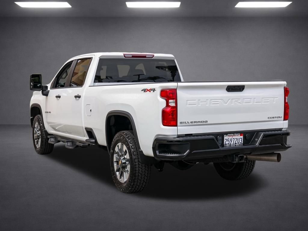 Used 2022 Chevrolet Silverado 2500 Custom w/ Custom Value Package image 6