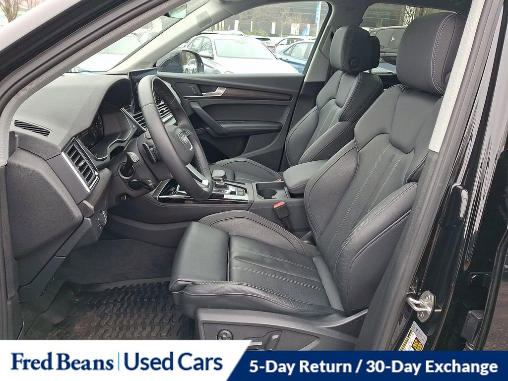 Used 2023 Audi Q5 e Premium Plus w/ Premium Plus Package image 16