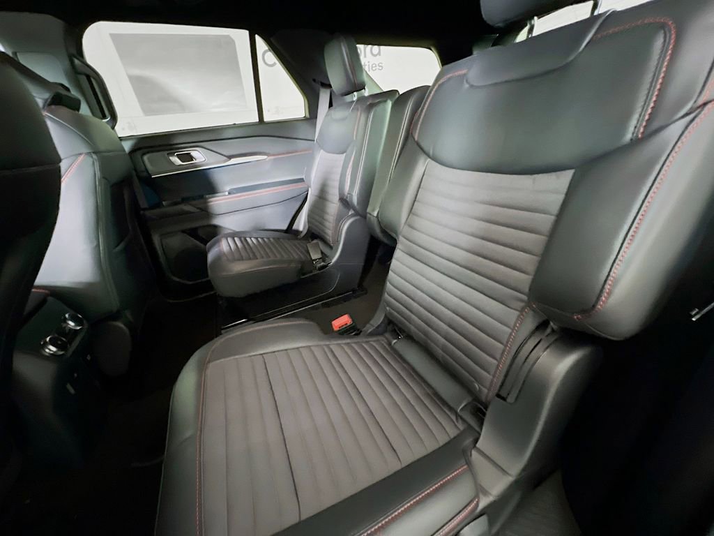 New 2026 Ford Explorer ST-Line w/ ST-Line Street Pack image 30