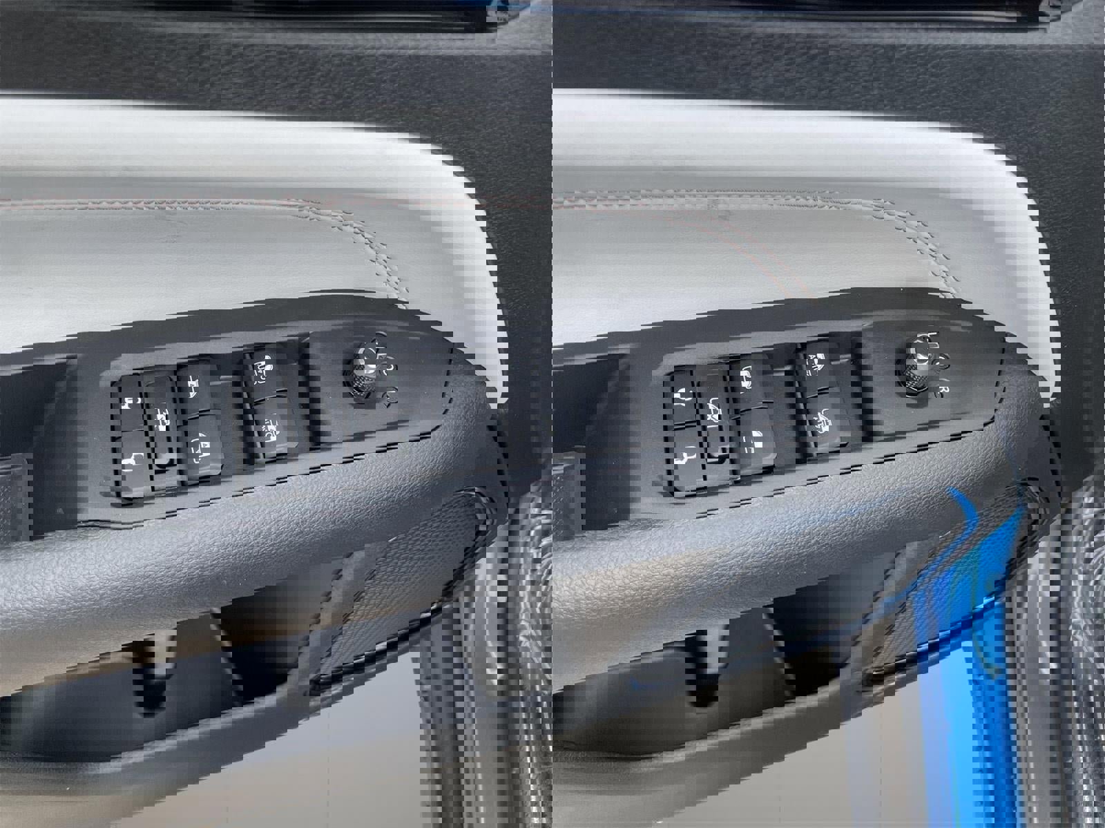 New 2026 Jeep Compass Limited image 10