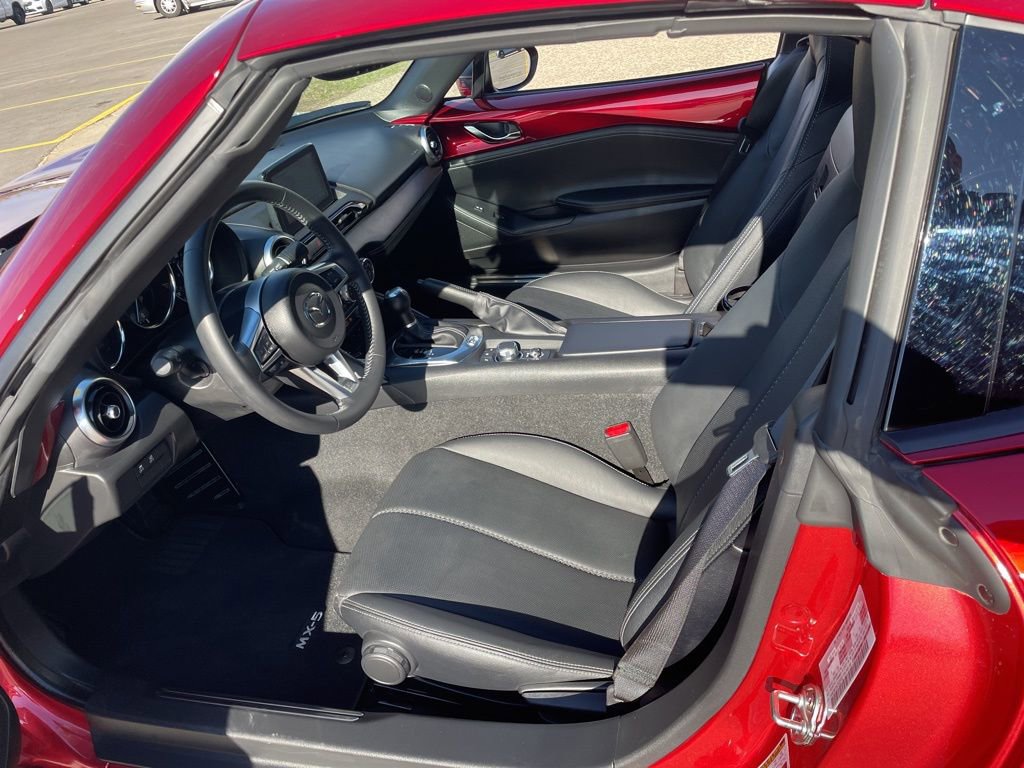 Used 2022 MAZDA MX-5 Miata RF Grand Touring RWD image 13
