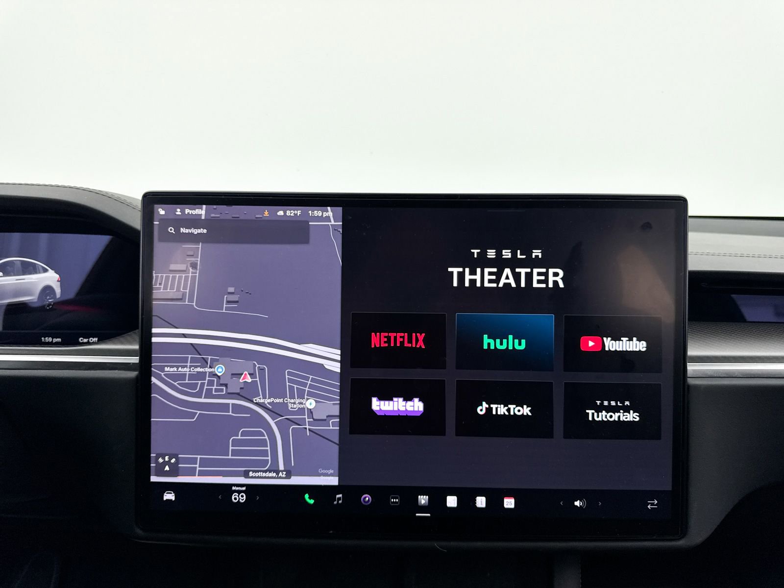 Used 2022 Tesla Model X Plaid AWD/4WD image 30