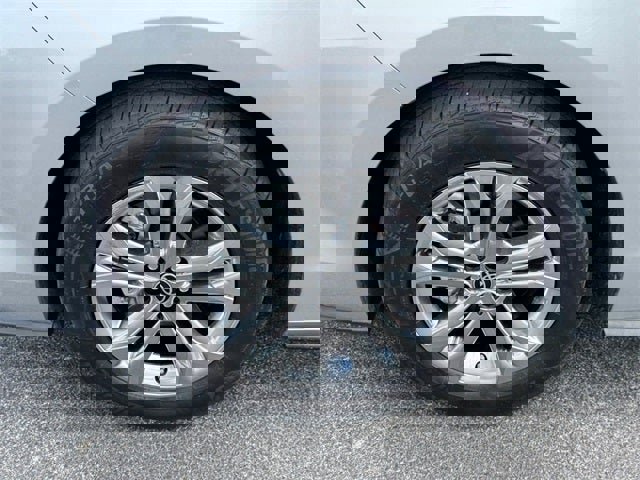 Used 2023 Toyota Sienna Platinum image 13