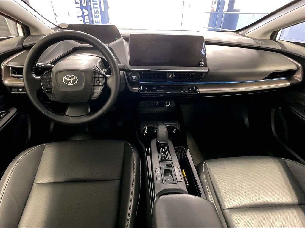 Used 2024 Toyota Prius XLE AWD/4WD image 21