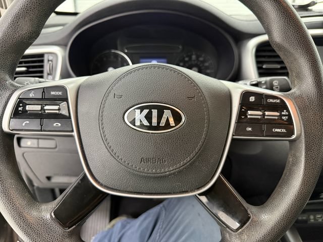 Used 2019 Kia Sorento FWD V6 image 12