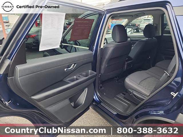 Certified 2022 Nissan Pathfinder SV image 22