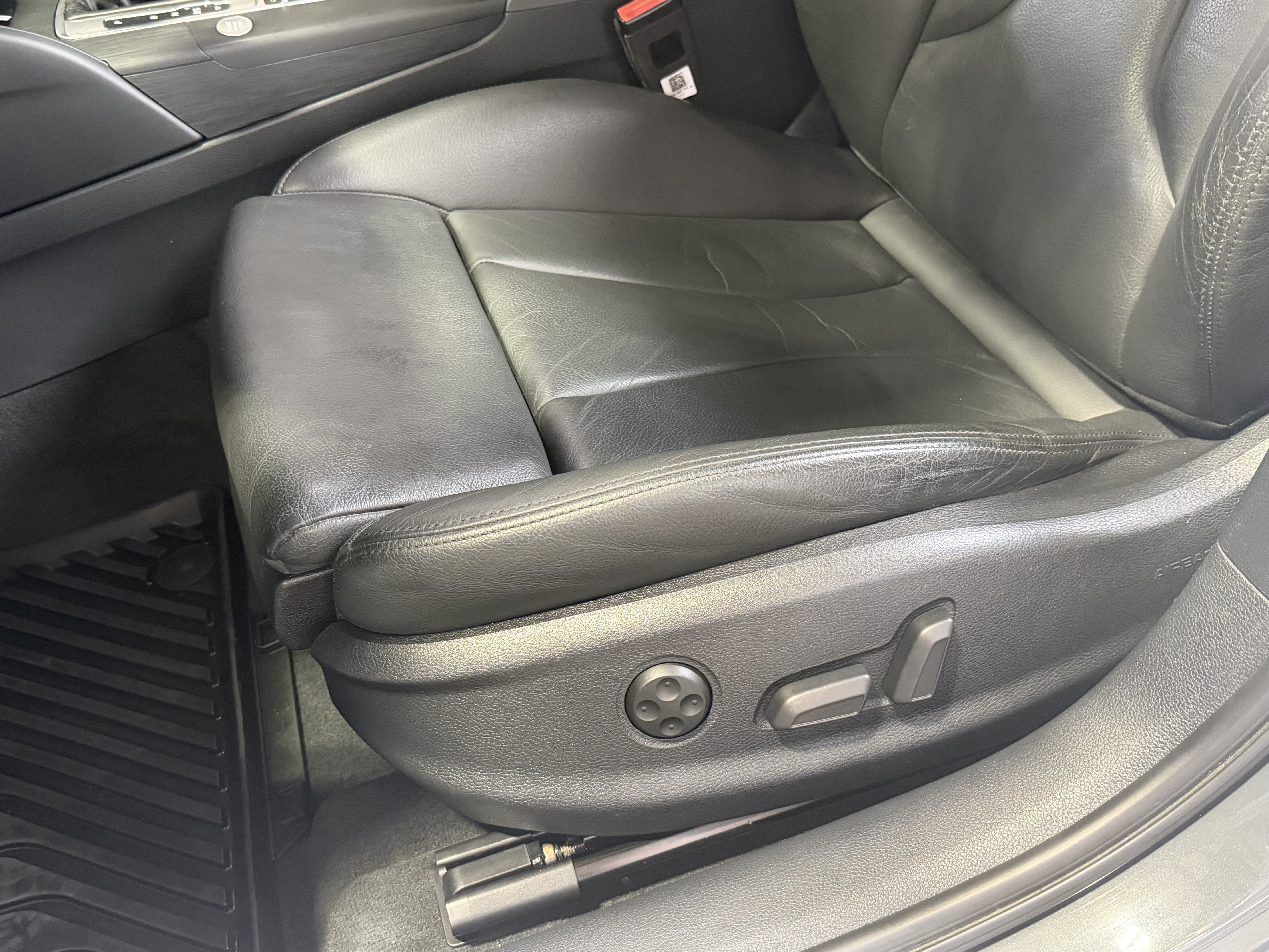 Used 2018 Audi A3 e-tron Premium w/ Sport Package FWD image 30